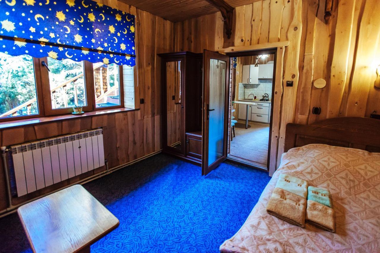 U Yaroslava Hotel Yaremche Bagian luar foto