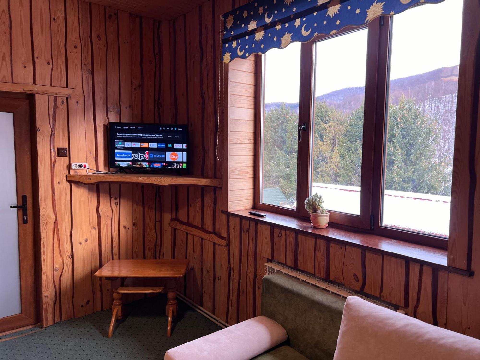 U Yaroslava Hotel Yaremche Bagian luar foto