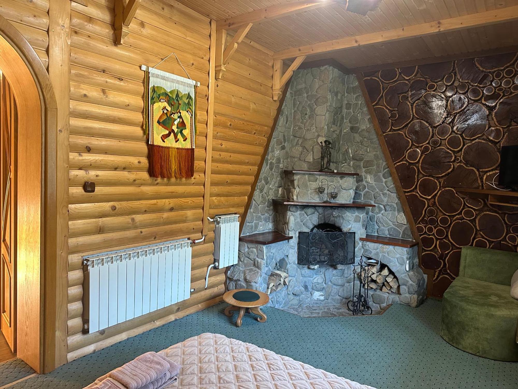 U Yaroslava Hotel Yaremche Bagian luar foto